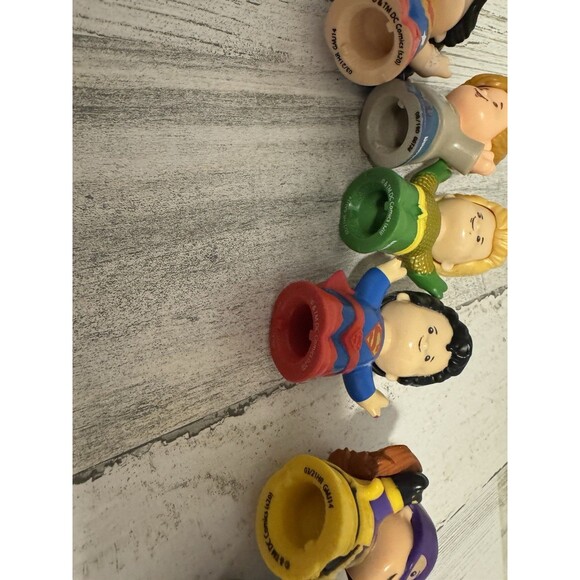 Mattel Little People Fisher-Price DC Comics Super Heroes Pizza Delivery Set 6 - Picture 9 of 12